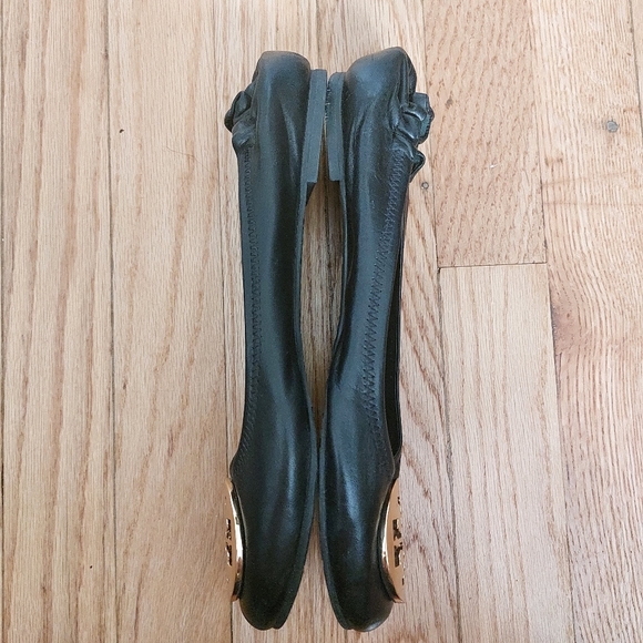 Tory Burch Black Leather Reva Flats Very EUC Size 8M - Picture 6 of 11